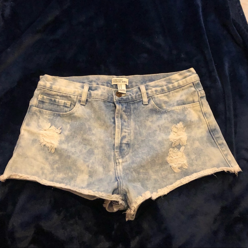Stonewash distressed denim shorts